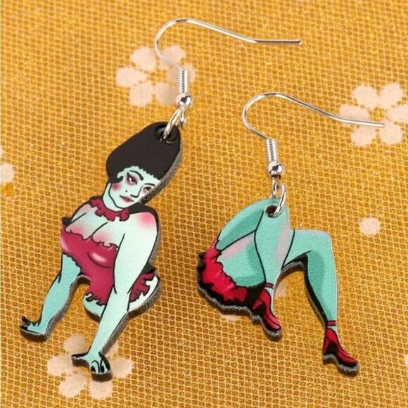 Fun Halloween dangle earrings - Picture 9 of 12